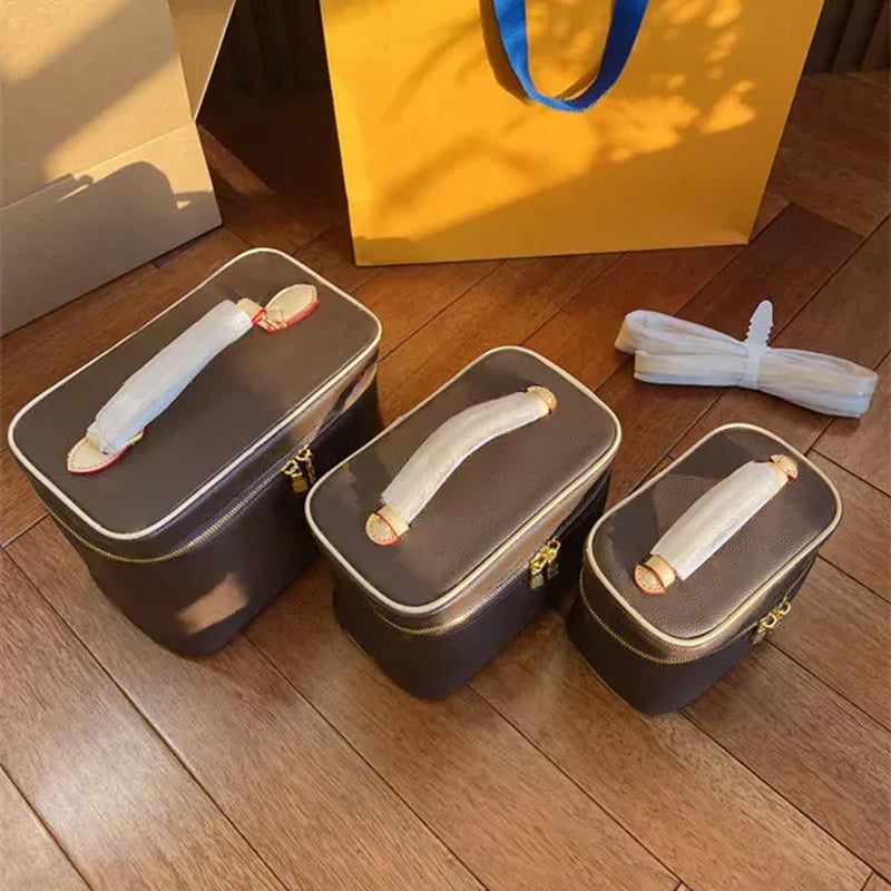 Designer Lady Cosmetic Bags Fashion Makeup Bag Women Designers Toiletry Travel Pouch Purses High Quality Make up Handbags